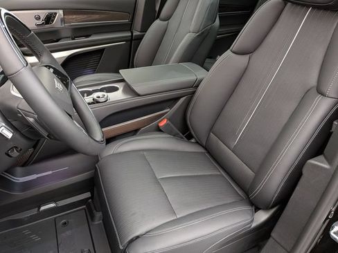 Used 2026 Cadillac Vistiq Sport w/ LPO, Floor Liner Package AWD/4WD image 21