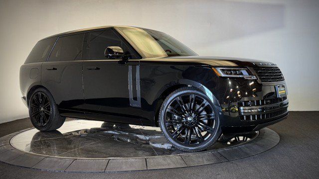 Used 2024 Land Rover Range Rover Autobiography AWD/4WD image 27