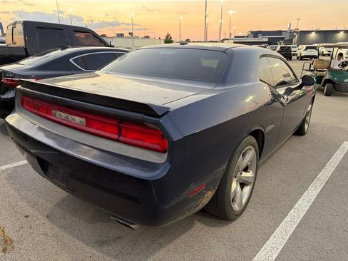 Used 2013 Dodge Challenger R/T w/ Sound Group II RWD image 5