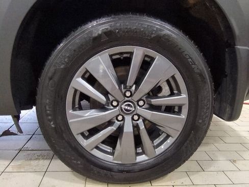 Used 2024 Nissan Pathfinder SV AWD/4WD image 25