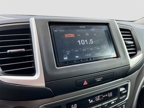 Used 2019 Honda Ridgeline Sport image 14