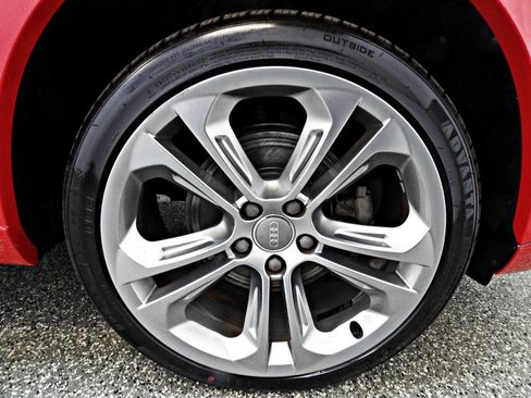 Used 2017 Audi Q3 2.0T Premium Plus w/ Premium Plus Package image 22