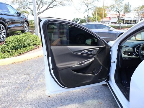 Used 2023 Chevrolet Malibu LT image 20