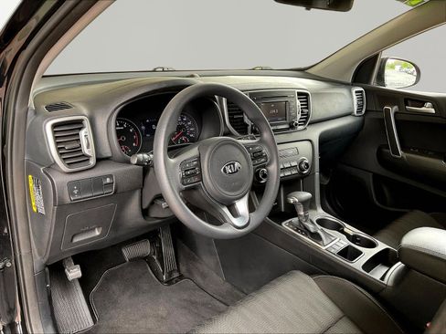Used 2017 Kia Sportage LX AWD/4WD image 16