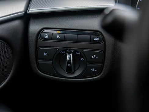 Used 2021 INFINITI QX50 Luxe w/ Appearance Package image 29