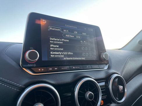 Used 2025 Nissan Sentra SV image 20