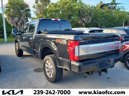 Used 2019 Ford F250 Platinum w/ Platinum Ultimate Package AWD/4WD image 4
