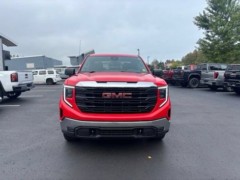Used 2023 GMC Sierra 1500 Pro w/ Convenience Package AWD/4WD image 3