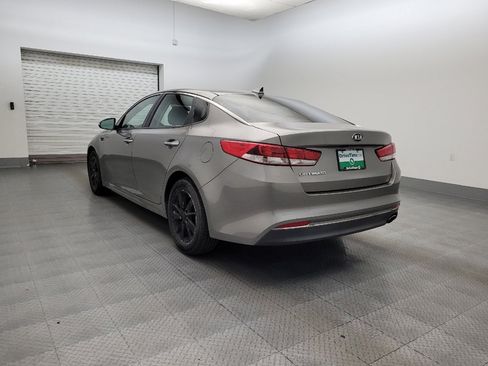 Used 2016 Kia Optima LX image 5
