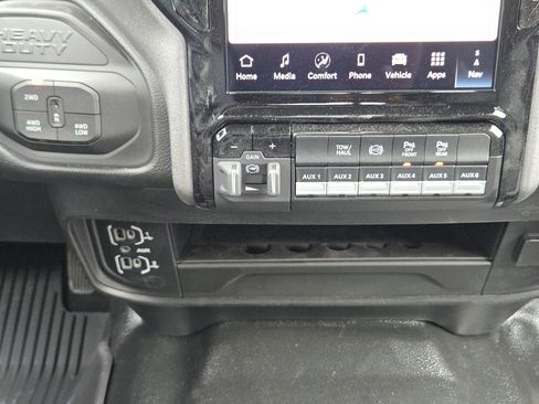 New 2026 RAM 2500 Tradesman AWD/4WD image 16