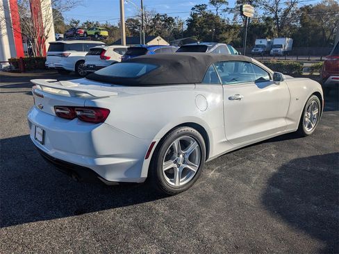 Used 2023 Chevrolet Camaro LT image 4