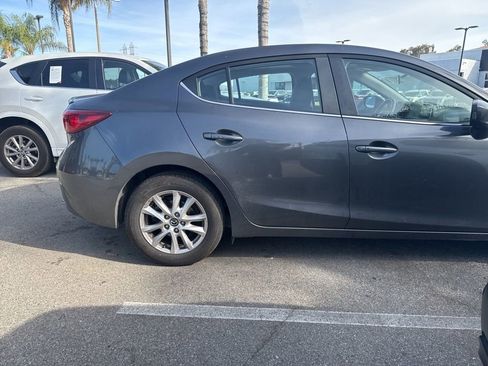 Used 2016 MAZDA MAZDA3 i Touring image 5