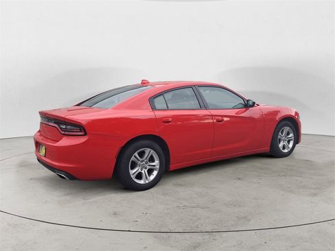 Used 2023 Dodge Charger SXT image 3