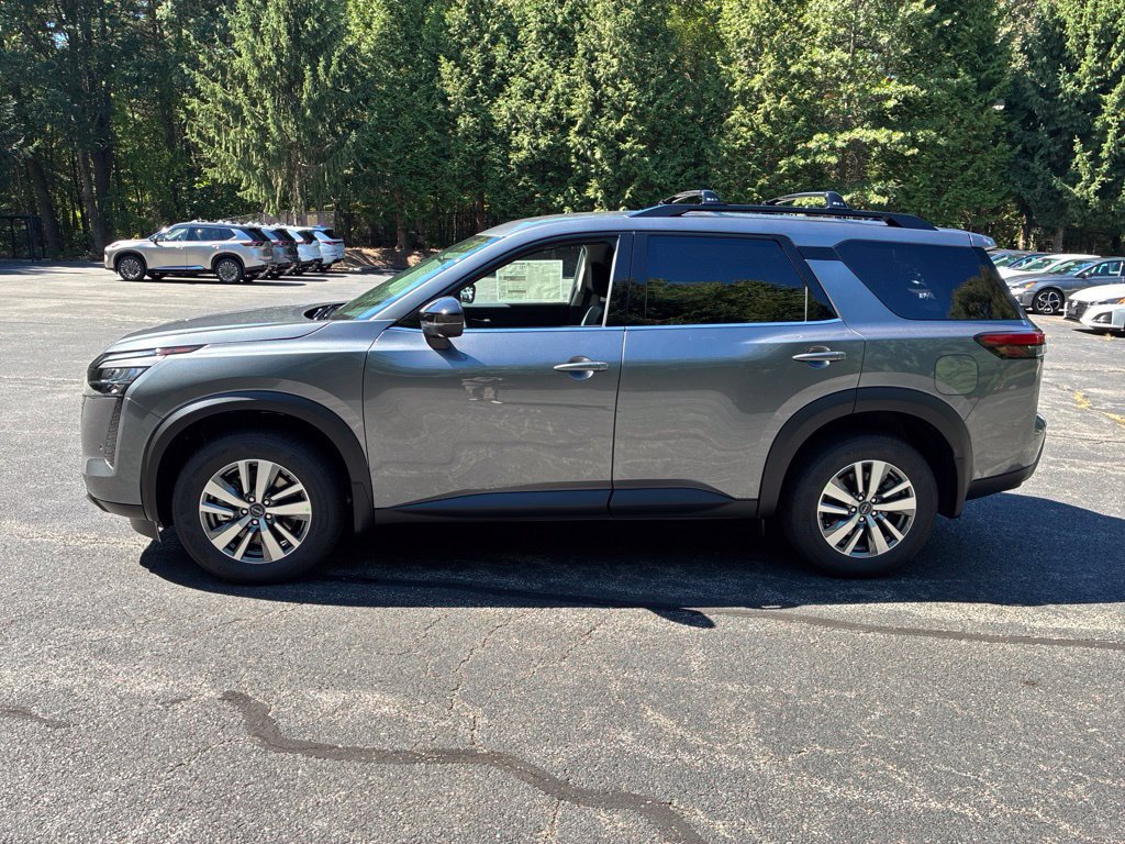 New 2026 Nissan Pathfinder SL AWD/4WD image 4