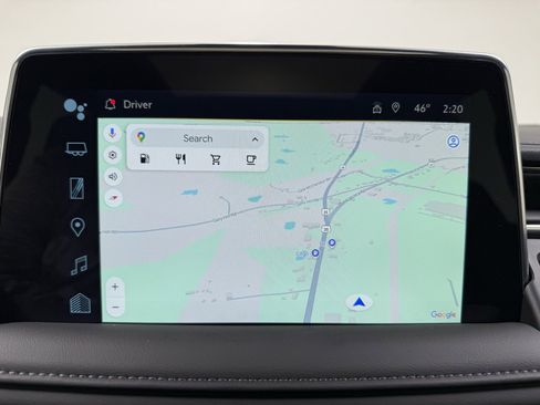 Used 2024 Chevrolet Suburban Z71 w/ Luxury Package image 21