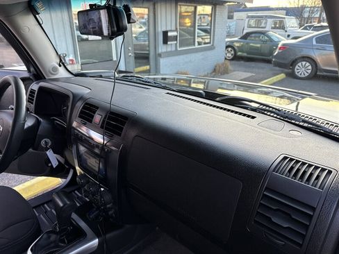 Used 2006 HUMMER H3 image 26
