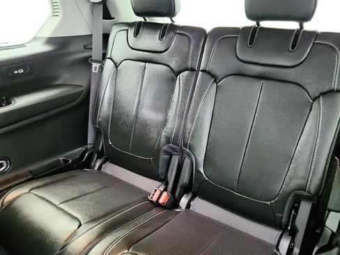 Used 2023 Jeep Grand Cherokee L Limited w/ Luxury Tech Group II AWD/4WD image 18