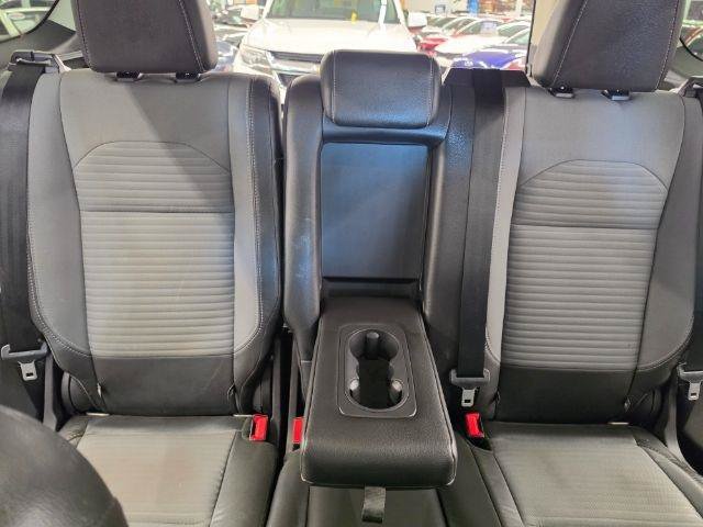 Used 2018 Ford Escape SE w/ SE Sport Appearance Package AWD/4WD image 36