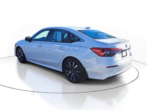 Used 2023 Honda Civic EX image 4