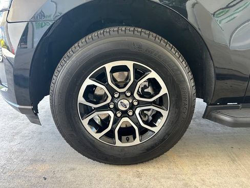 Used 2024 Ford Expedition XLT AWD/4WD image 14