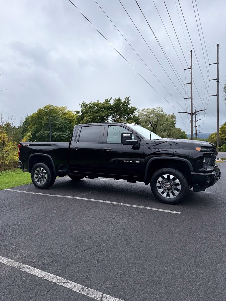 Used 2024 Chevrolet Silverado 2500 Custom w/ Custom Convenience Package AWD/4WD image 4