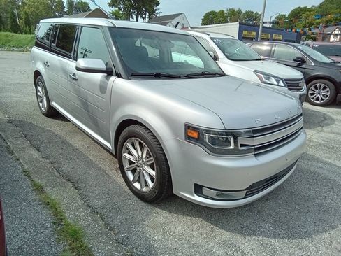 Used 2019 Ford Flex Limited AWD/4WD image 2