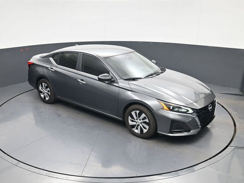 Used 2025 Nissan Altima 2.5 S image 25