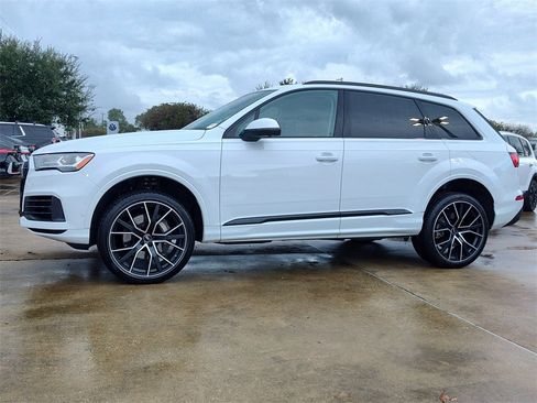 Used 2023 Audi Q7 3.0T Prestige image 3