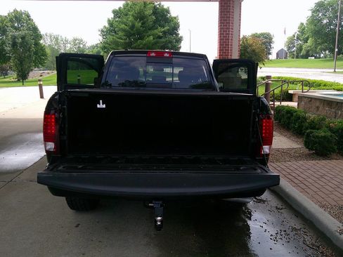 Used 2022 RAM 1500 Classic Warlock AWD/4WD image 7