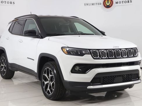 Used 2025 Jeep Compass Limited image 20