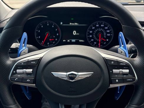 Used 2021 Genesis G70 2.0T RWD image 8