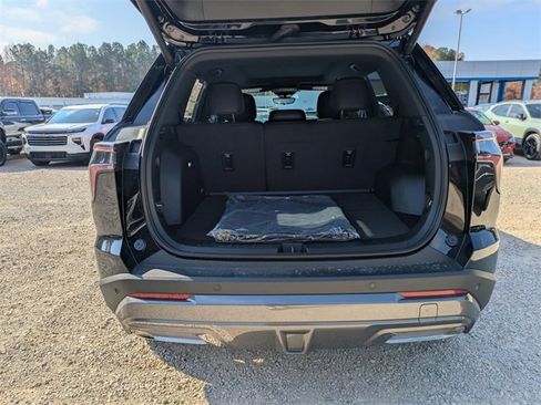 New 2026 Chevrolet Equinox ACTIV w/ Safety and Technology Package image 31