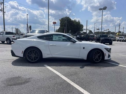 New 2025 Ford Mustang Dark Horse image 2