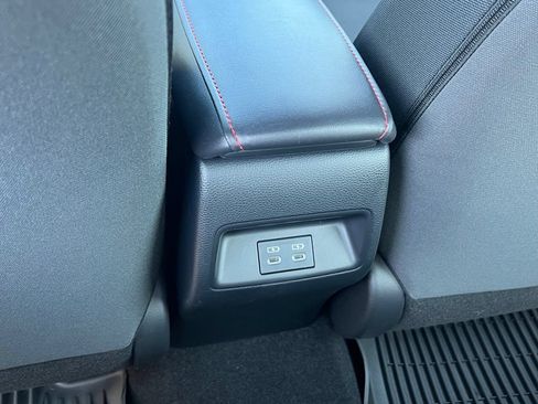 Certified 2023 Toyota Corolla SE w/ SE Package AWD/4WD image 18