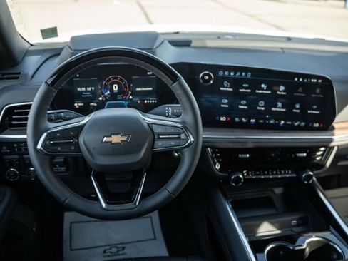 New 2026 Chevrolet Suburban High Country image 28