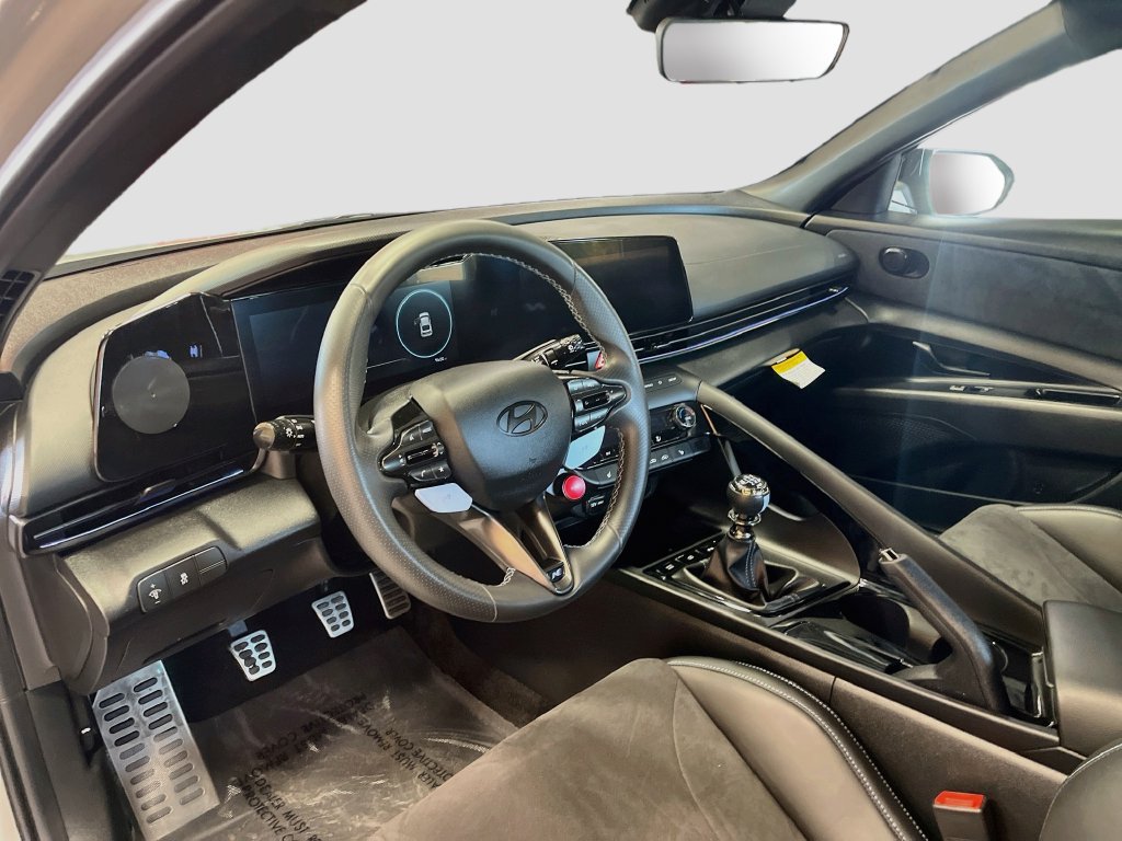 Used 2025 Hyundai Elantra N FWD image 9
