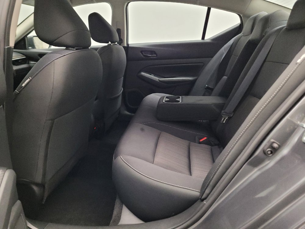 Used 2024 Nissan Altima 2.5 SV FWD image 18