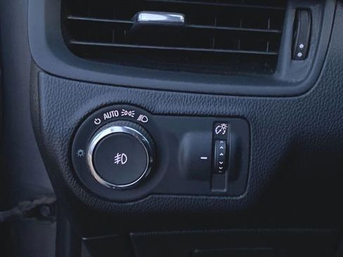 Used 2019 Buick Envision Essence image 17