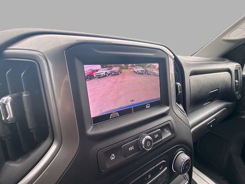 Used 2022 Chevrolet Silverado 1500 Custom AWD/4WD image 27