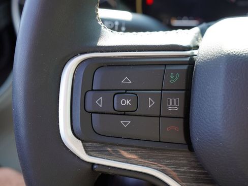Used 2022 Jeep Wagoneer Series III w/ Rear Seat Video Group 1 AWD/4WD image 42