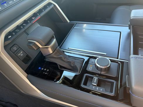 New 2026 Toyota Sequoia Platinum AWD/4WD image 25