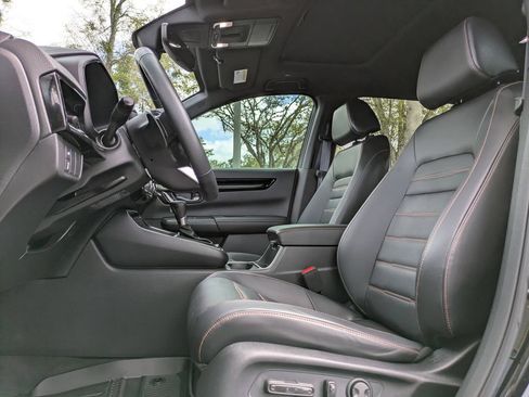 Used 2023 Honda CR-V Sport Touring image 2