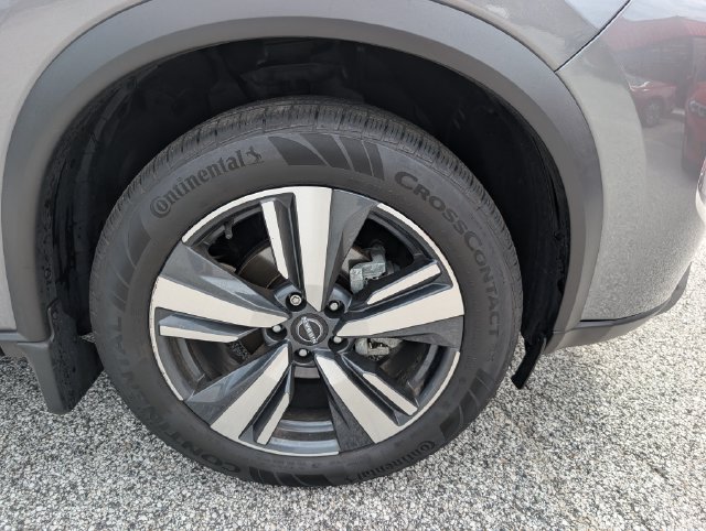 Used 2024 Nissan Rogue SL w/ SL Premium Package AWD/4WD image 9