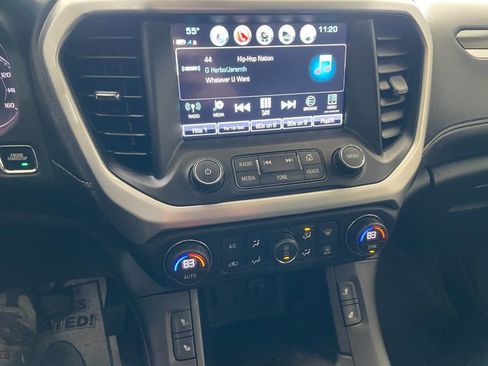 Used 2019 GMC Acadia SLT image 34