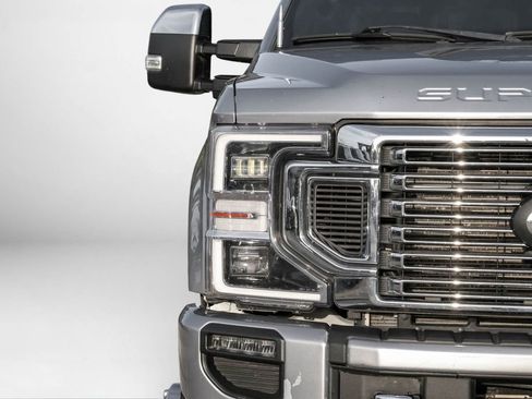 Used 2022 Ford F350 Platinum w/ FX4 Off-Road Package image 52