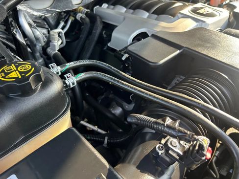 Used 2018 Cadillac Escalade Luxury RWD image 26