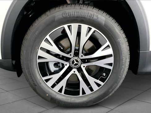 New 2026 Mercedes-Benz GLB 250 4MATIC image 16