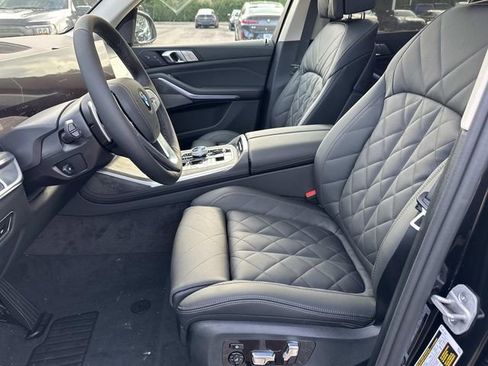 New 2026 BMW X7 xDrive40i w/ Executive Package image 14