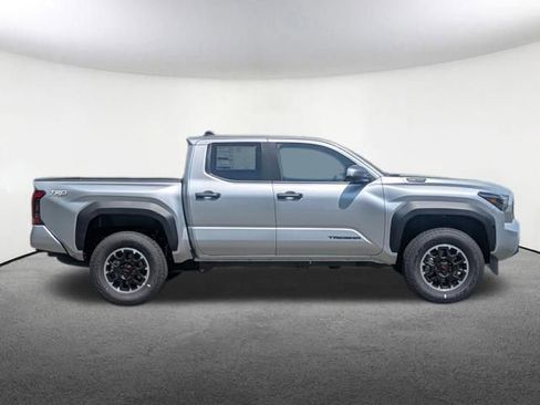 New 2026 Toyota Tacoma TRD Off-Road AWD/4WD image 2