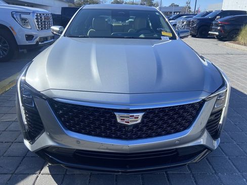 Used 2025 Cadillac CT5 Premium Luxury image 2